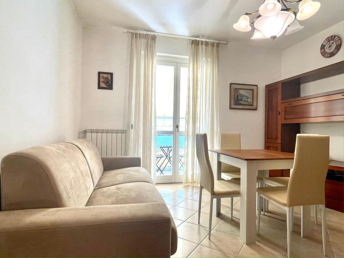 Sunset Boutique Apartment Marina di Massa Exterior foto
